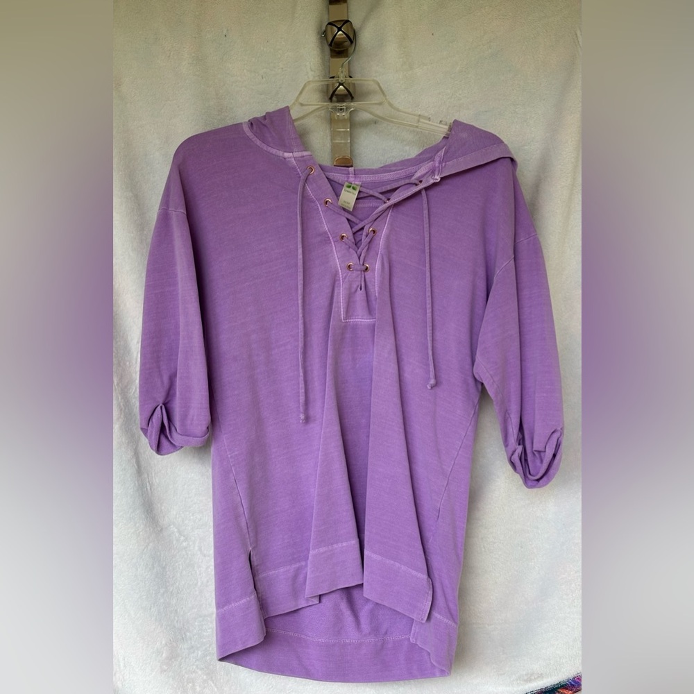 Lavender Lace-Up Hooded tee